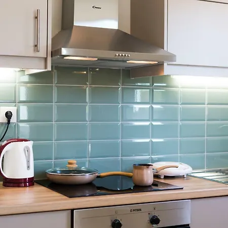Chania Elite Homes Ii-apartment Near Venizelos Tombs Monument Apartment *