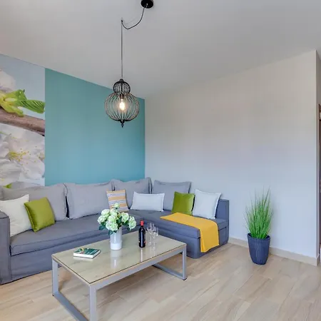 Chania Elite Homes Ii-apartment Near Venizelos Tombs Monument * Chania (Crete)